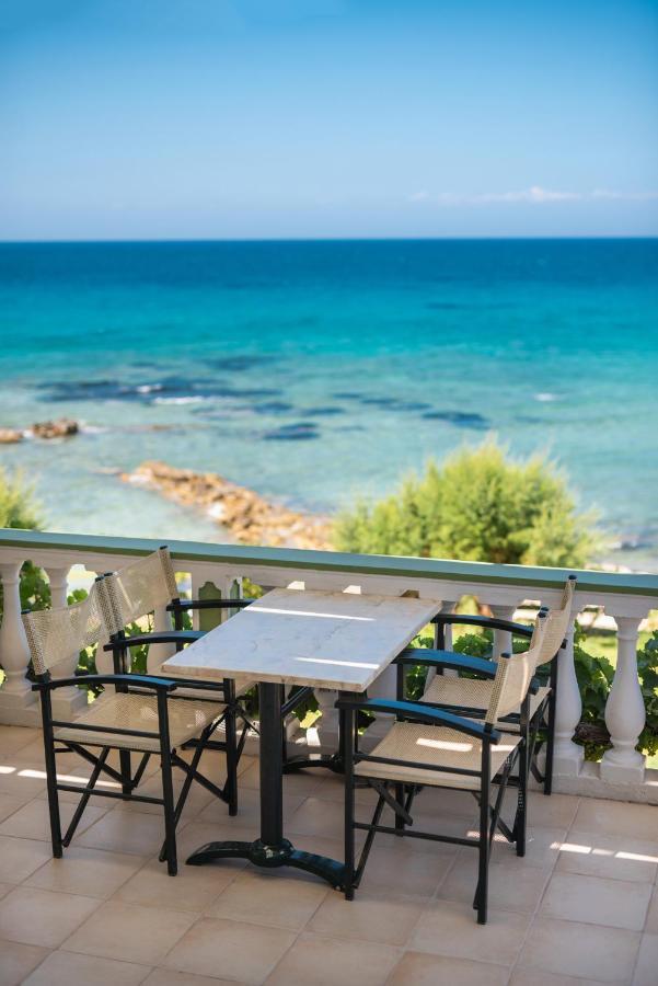 Achillion Apartments & Studios Amoudi Esterno foto